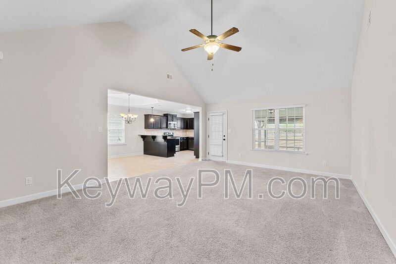 4056 Pullman Circle property image