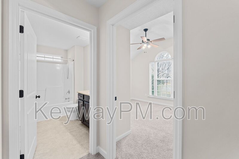4056 Pullman Circle property image