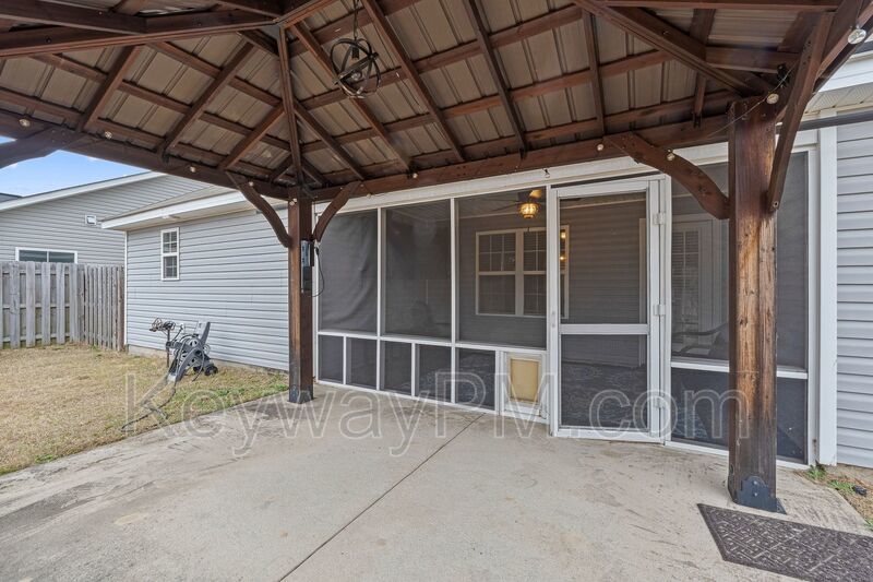 4056 Pullman Circle property image