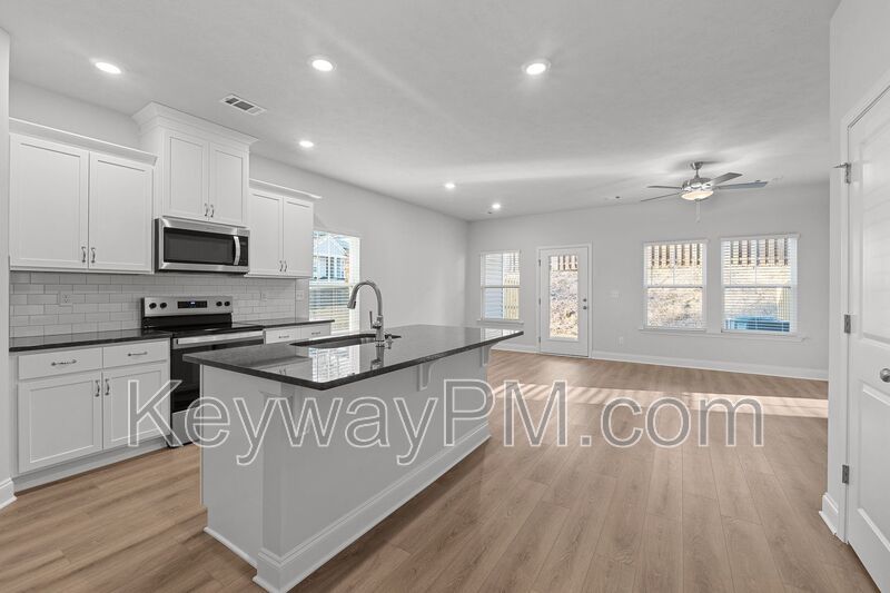 1301 Newbern Drive - Caroleton property image