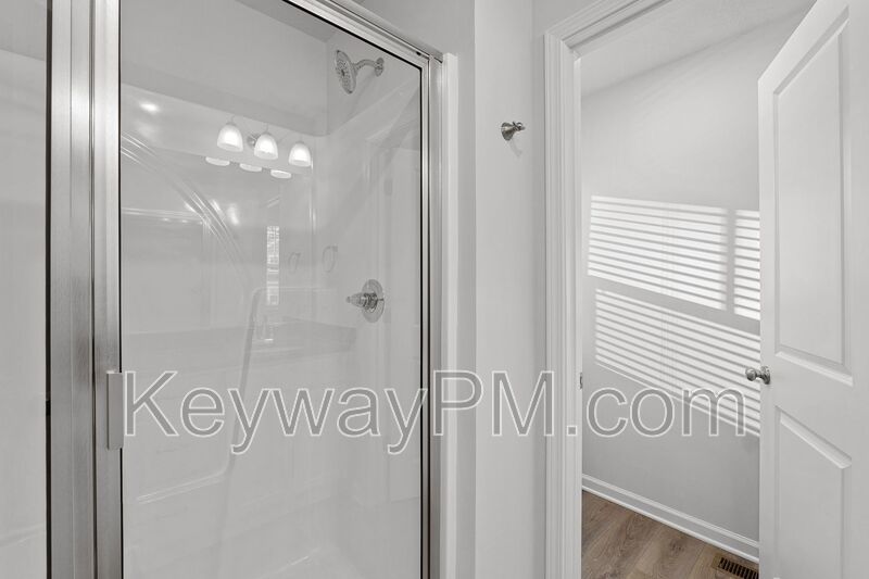 1301 Newbern Drive - Caroleton property image