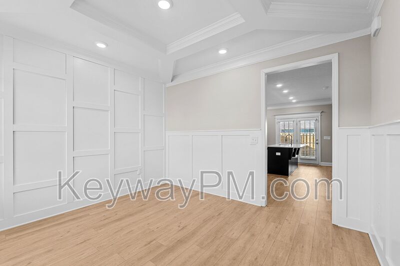 3205 Venetian Drive - Village Square property image