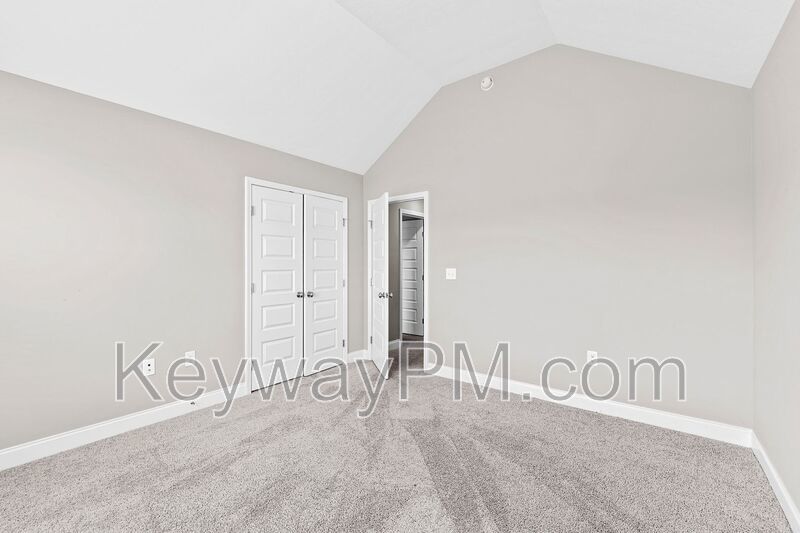 3205 Venetian Drive - Village Square property image