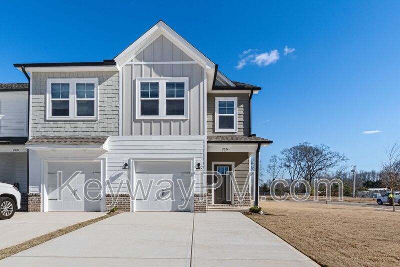 2024 Denmark Avenue SE- Miller Landing property image