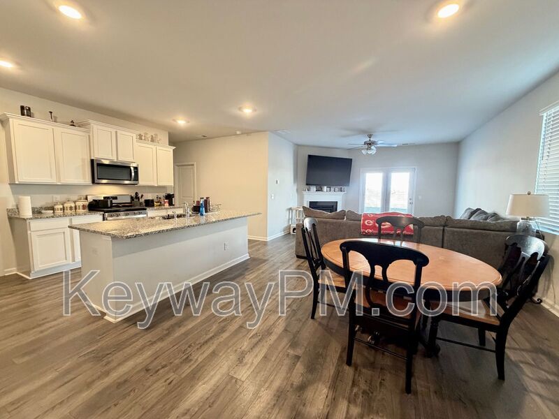 6143 Whitewater Drive-Rushing waters property image