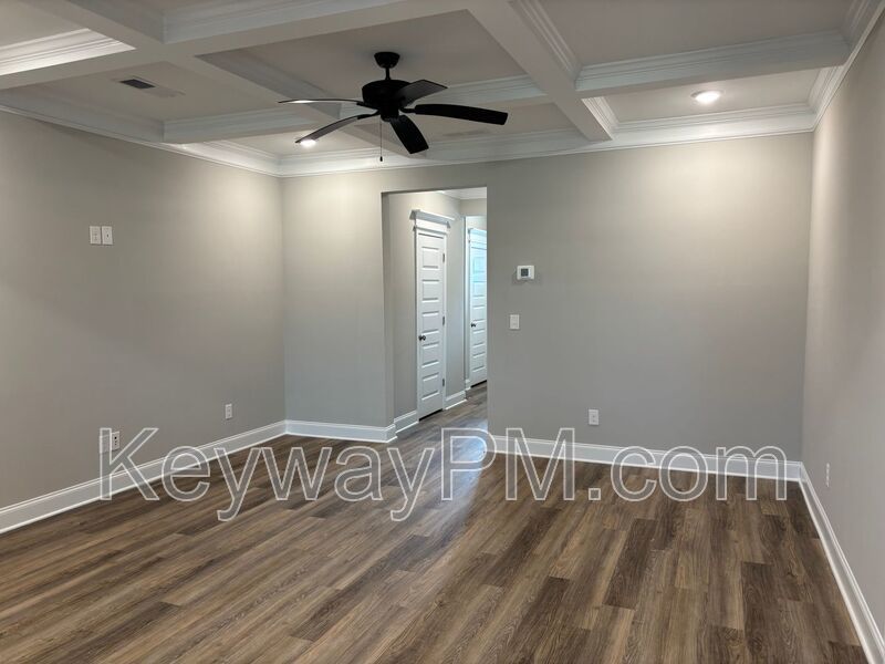 2076 Denmark Avenue SEMiller Landing property image