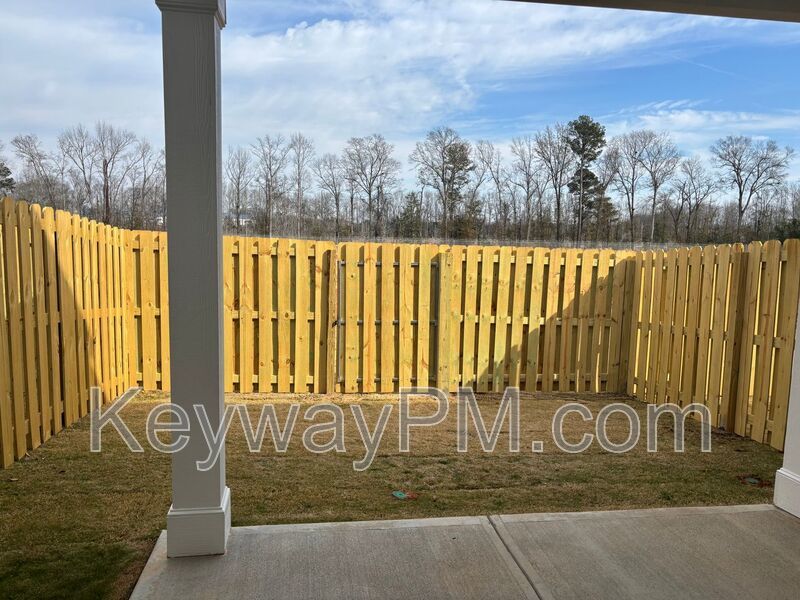 2076 Denmark Avenue SEMiller Landing property image