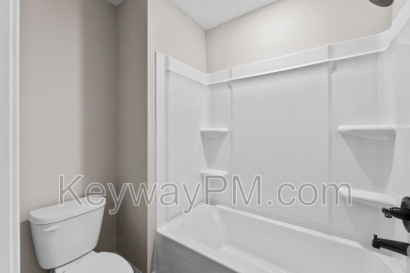 Miller Landing - 2051 Denmark Ave SE property image