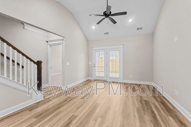 Miller Landing - 2051 Denmark Ave SE property image