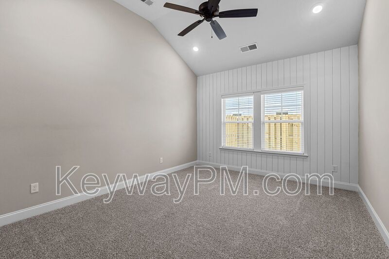 Miller Landing - 2051 Denmark Ave SE property image