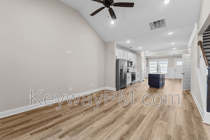 Miller Landing - 2051 Denmark Ave SE property image