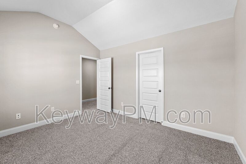 Miller Landing - 2051 Denmark Ave SE property image