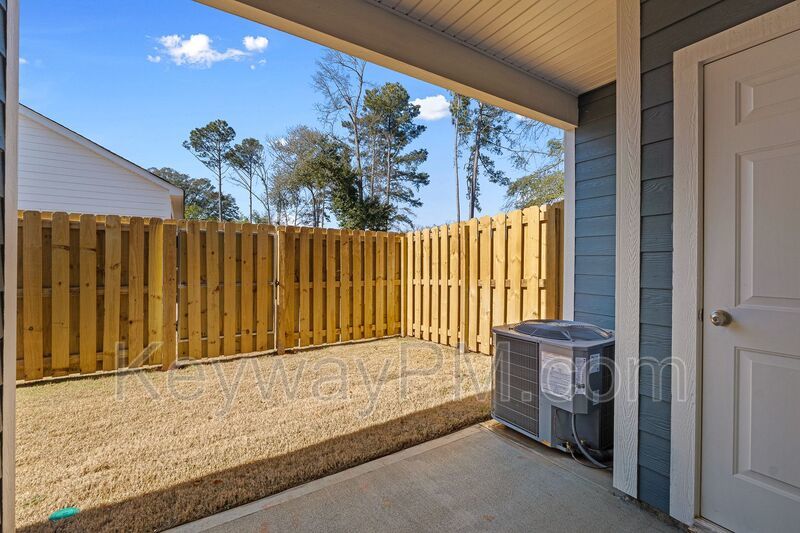 Miller Landing - 2051 Denmark Ave SE property image