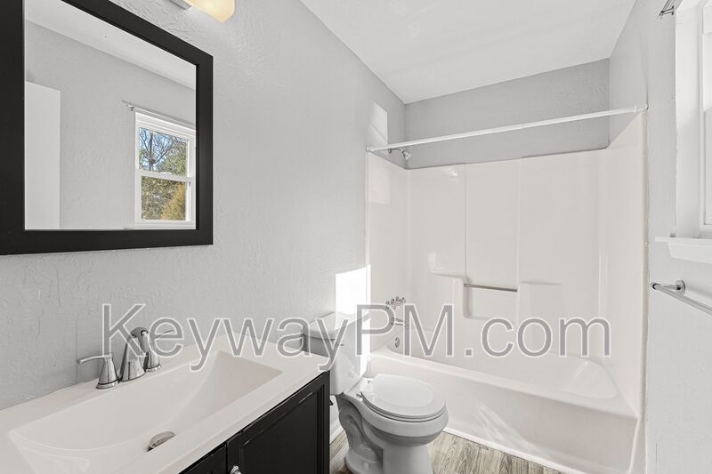 3403 Pine Hill - Green Forest property image