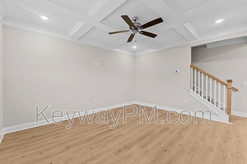 563 Yuma - Village Square property image