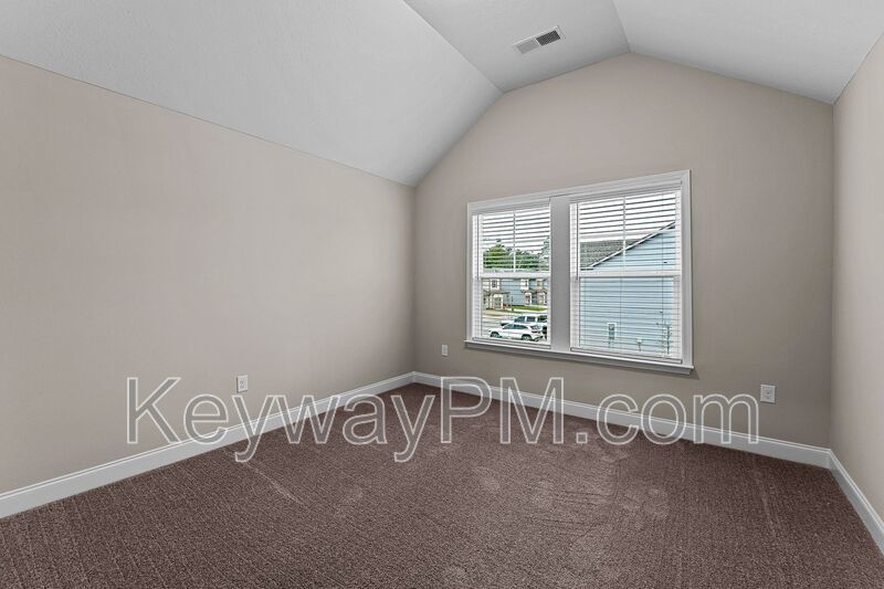 563 Yuma - Village Square property image