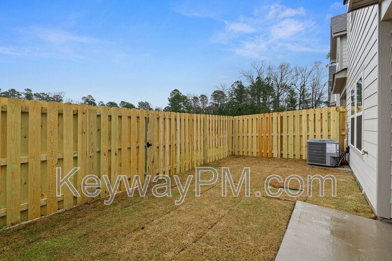 563 Yuma - Village Square property image