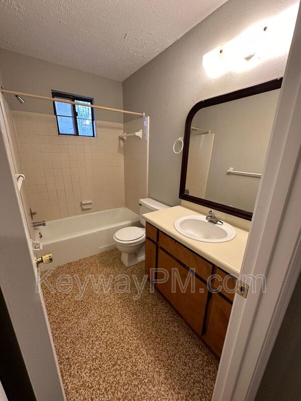 4589 Hickory Drive unit B - Columbia County property image