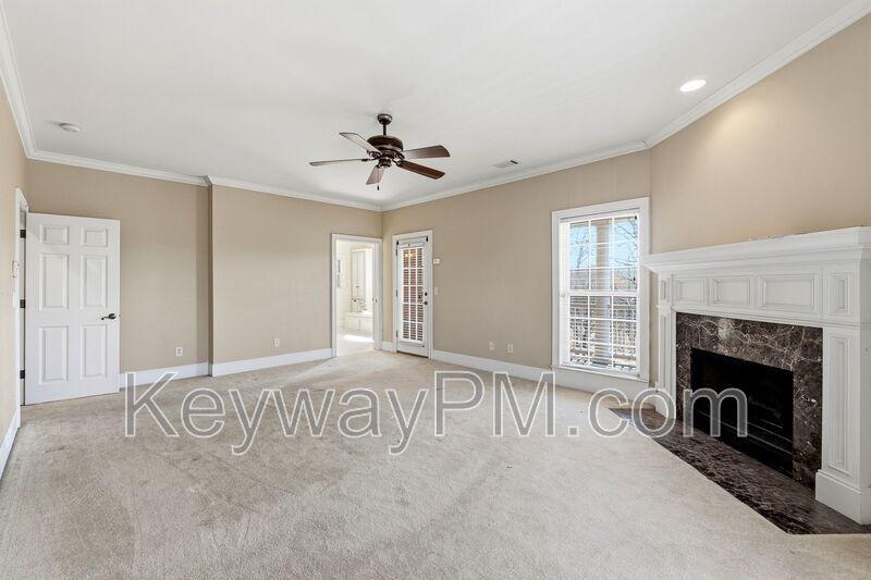 529 John Fox Run property image