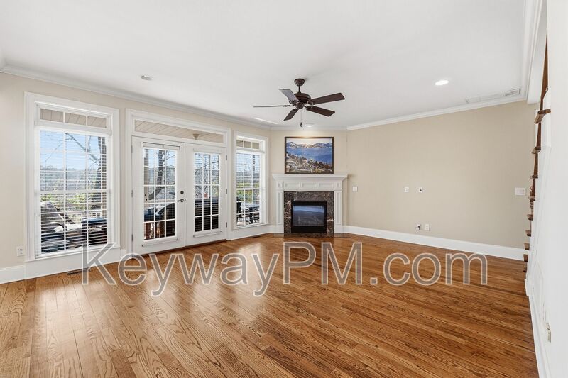 529 John Fox Run property image