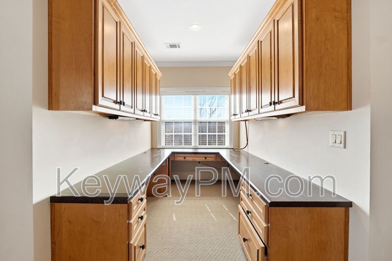 529 John Fox Run property image