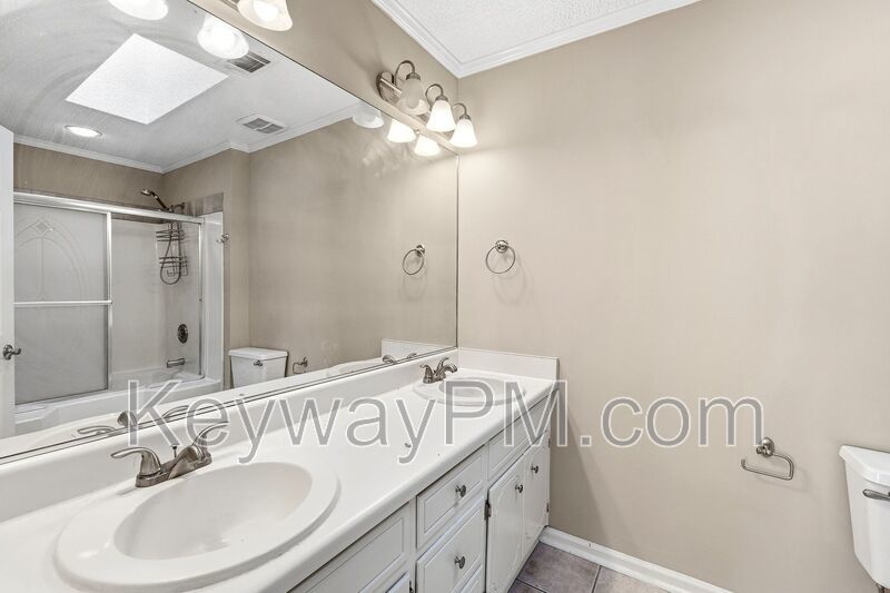 3918 Carson Cutoff - Carson Cutoff @ Petersburg Station property image