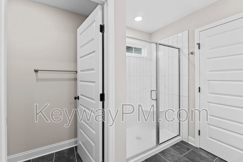 3070 Venetian Drive - Village Square property image