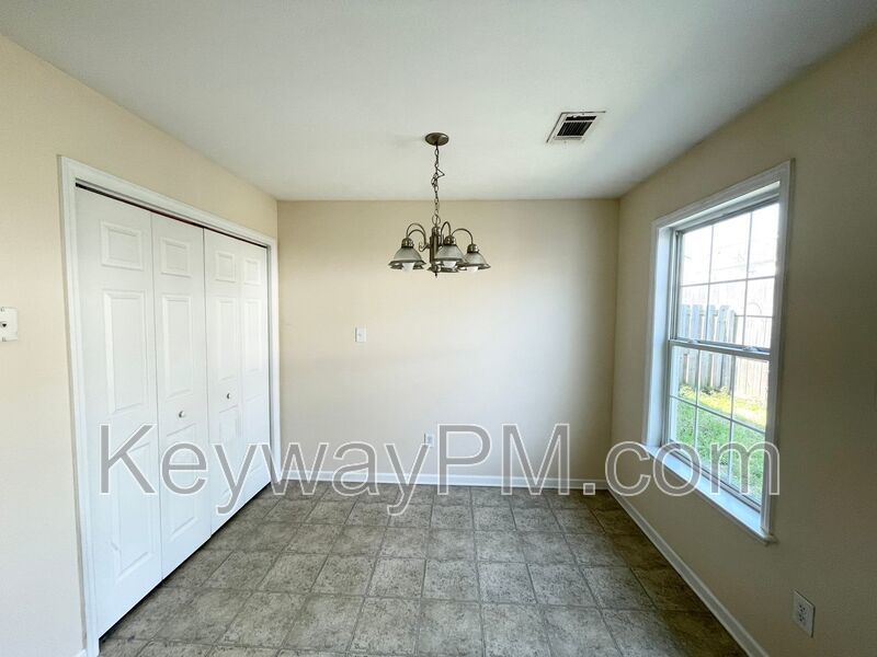 1721 Elizabeth Street - Magnolia Villas property image