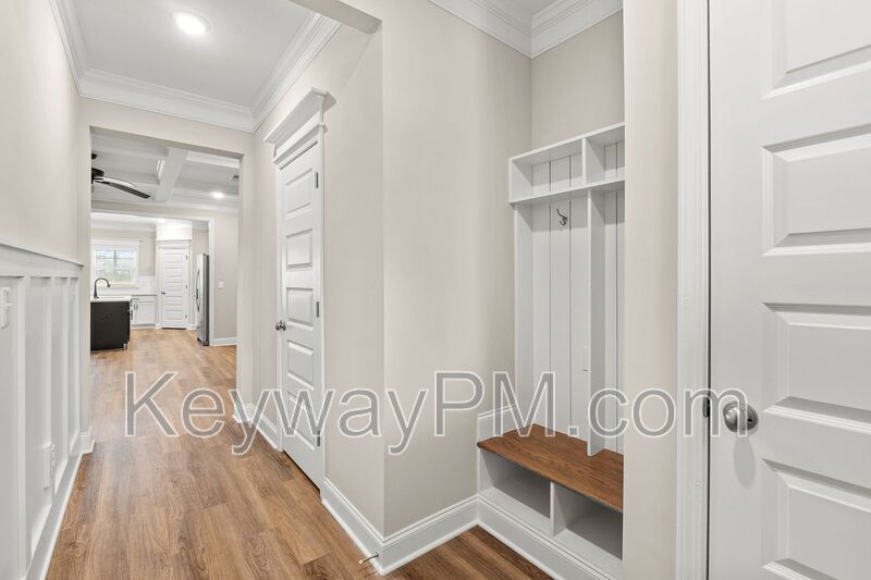 2076 Denmark Avenue SEMiller Landing property image