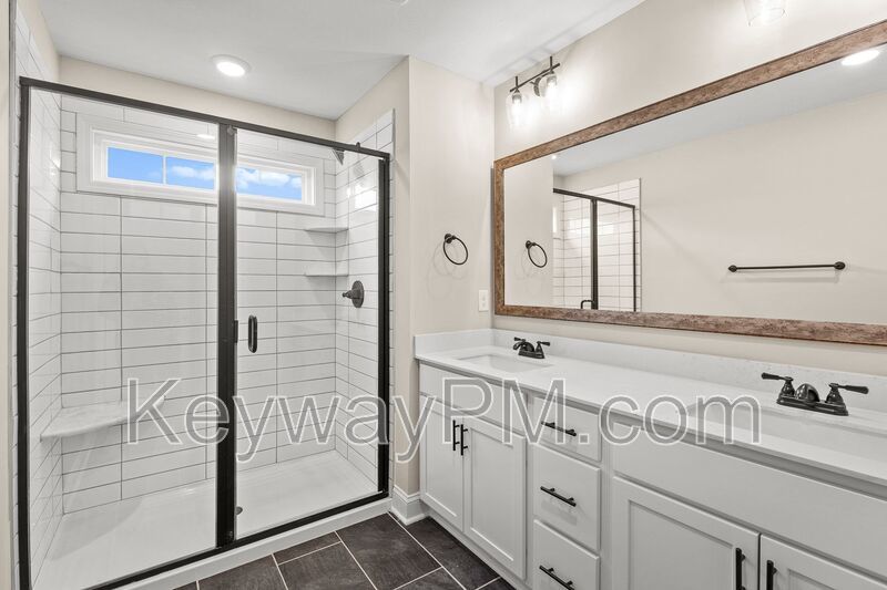 2076 Denmark Avenue SEMiller Landing property image