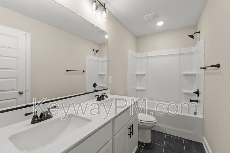 2076 Denmark Avenue SEMiller Landing property image