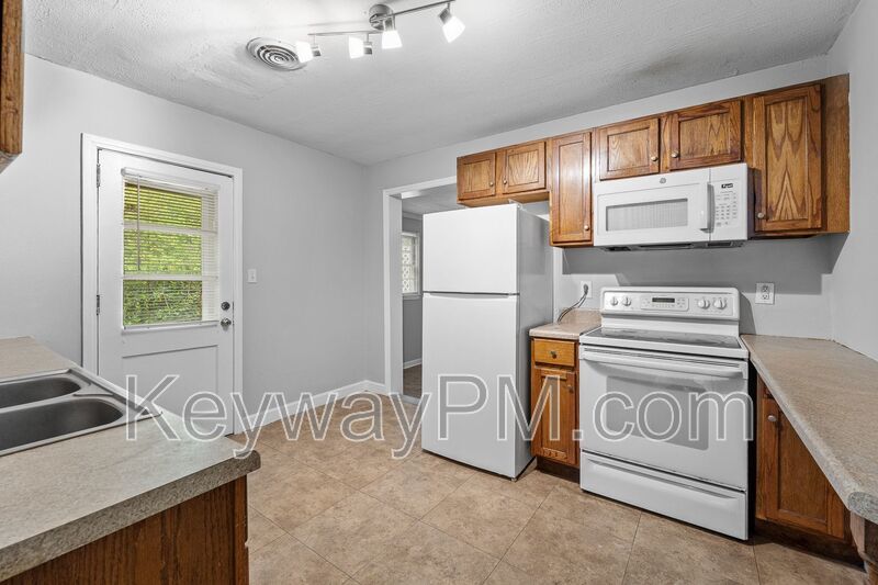 3018 Acorn - Thomas Woods property image