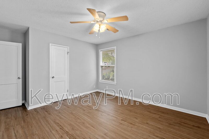 3018 Acorn - Thomas Woods property image