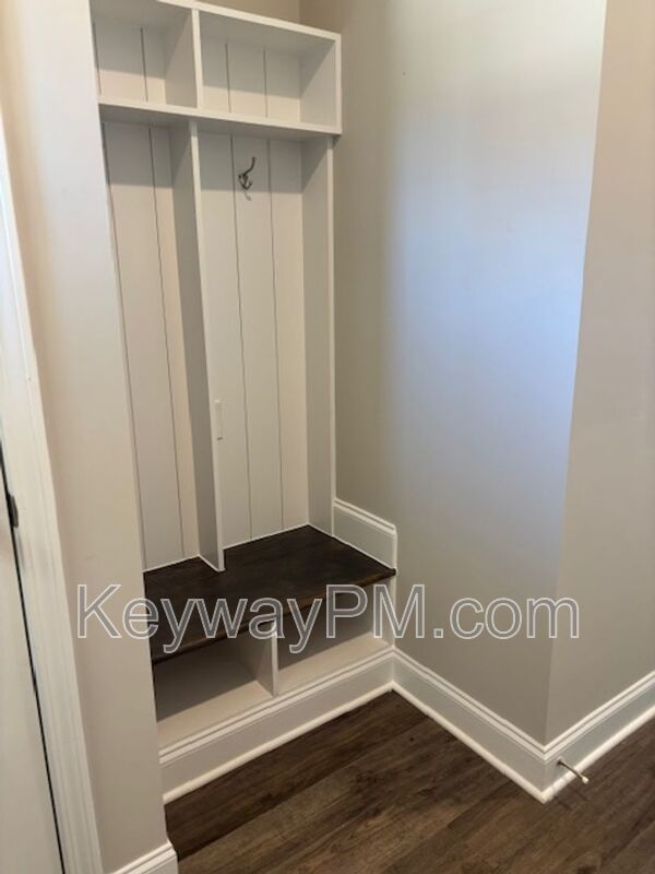 2044 Denmark Ave- Miller landing property image