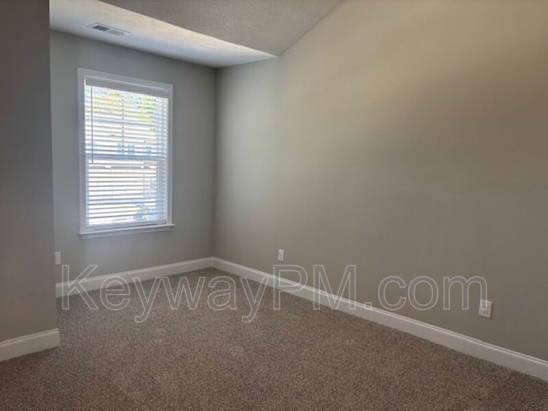 2044 Denmark Ave- Miller landing property image