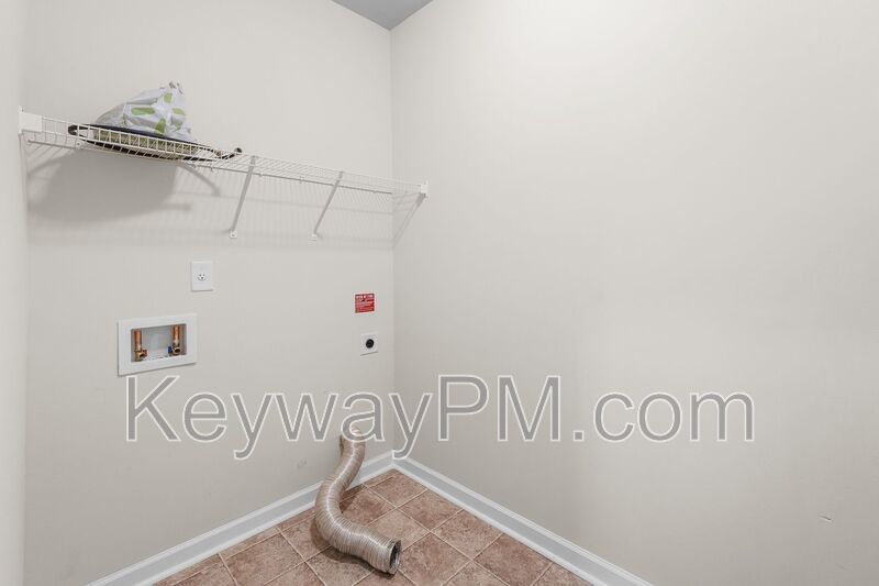 5370 Bull Street - Elderberry property image