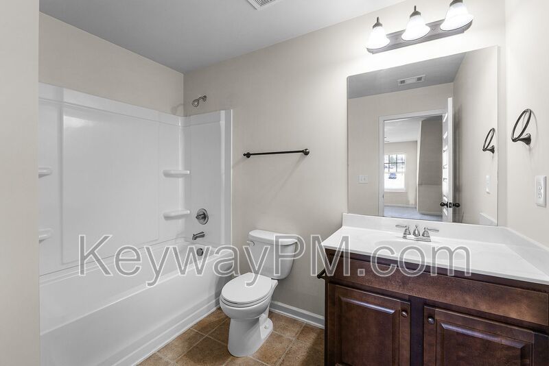 5370 Bull Street - Elderberry property image
