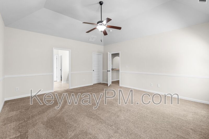 5370 Bull Street - Elderberry property image