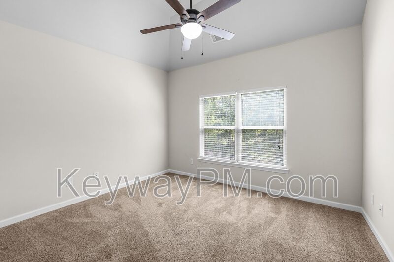 5370 Bull Street - Elderberry property image