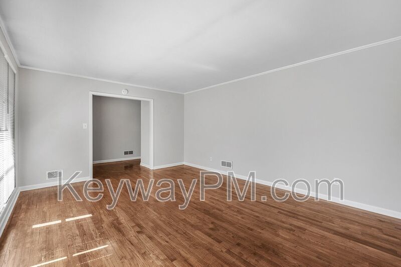 622 Canterbury Drive - Brynwood property image