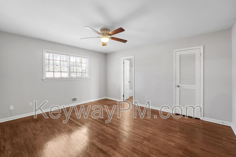 622 Canterbury Drive - Brynwood property image