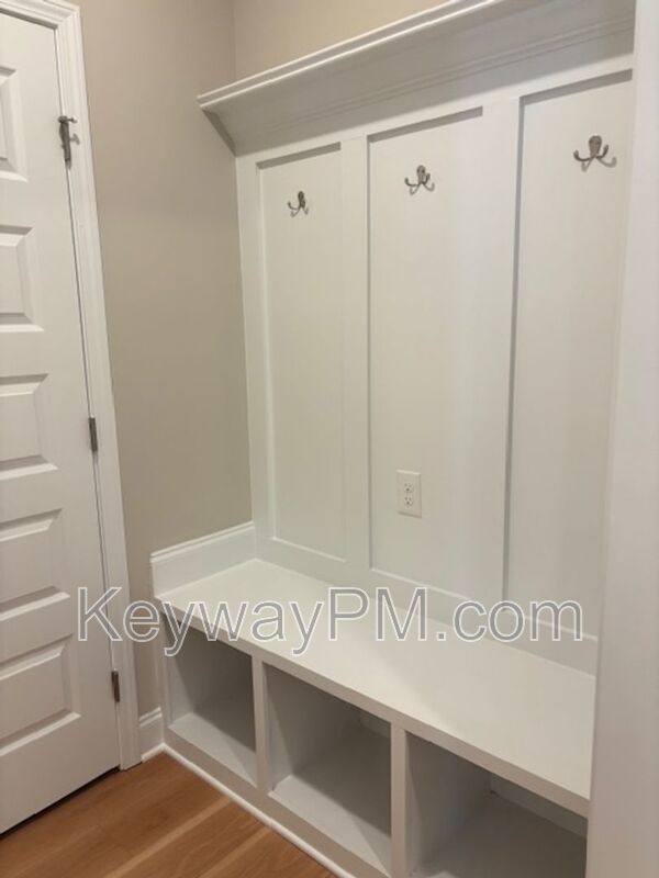 3015 Venetian Drive- Village Square property image