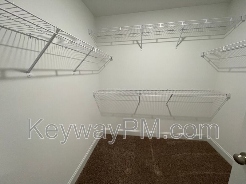 3035 Venetian Drive- Village Square property image