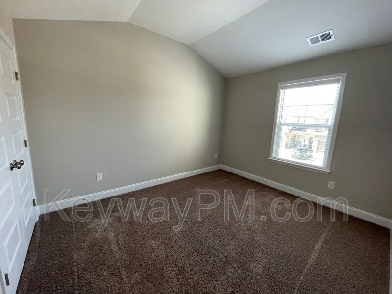 3035 Venetian Drive- Village Square property image