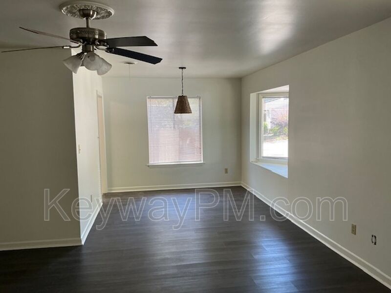 3204 North Wimbledon - Forest Hills Racquet Club property image