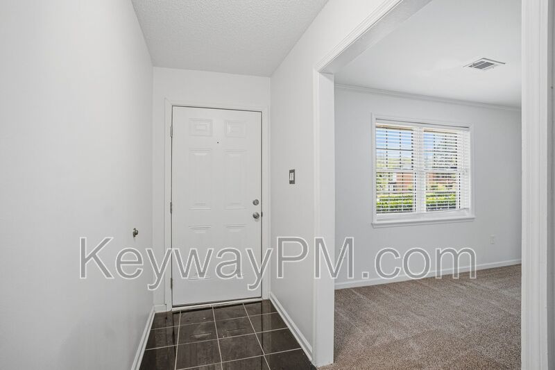3420 Linderwood Drive-Pepperidge property image