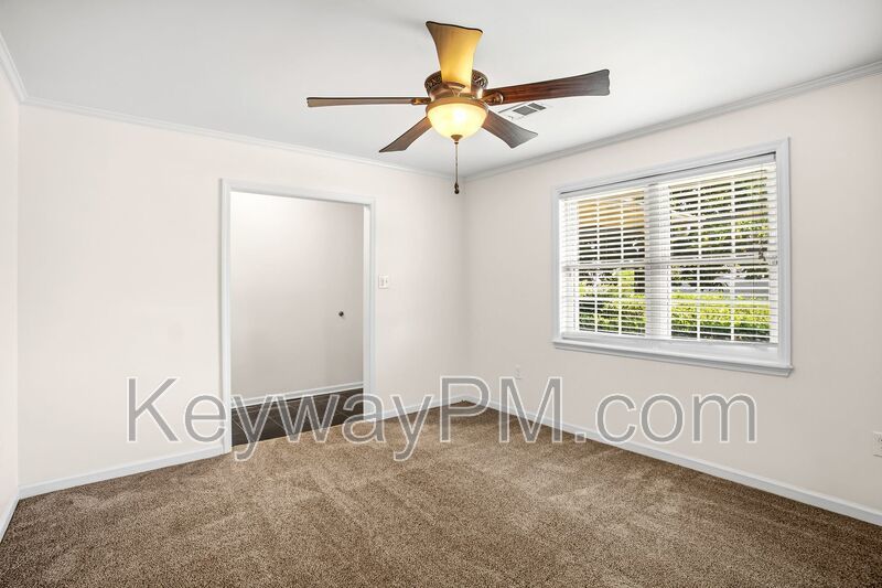 3420 Linderwood Drive-Pepperidge property image