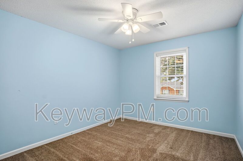 3420 Linderwood Drive-Pepperidge property image