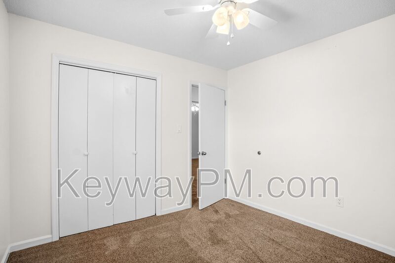 3420 Linderwood Drive-Pepperidge property image
