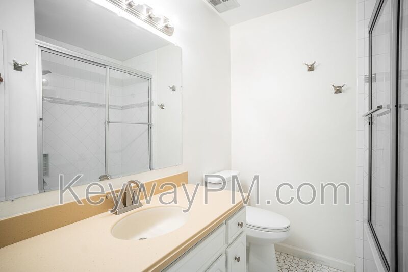 3420 Linderwood Drive-Pepperidge property image